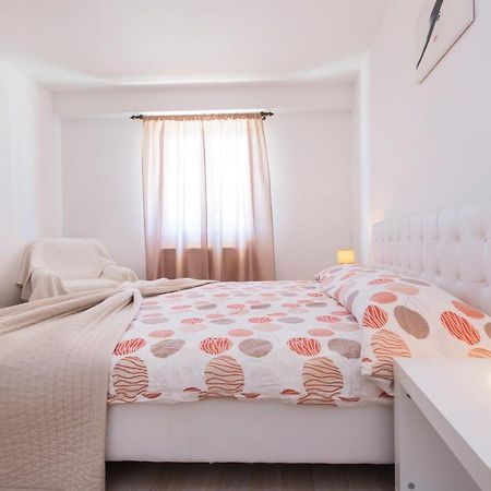 Apartmani Xenia & Desiderio Buzet Luaran gambar