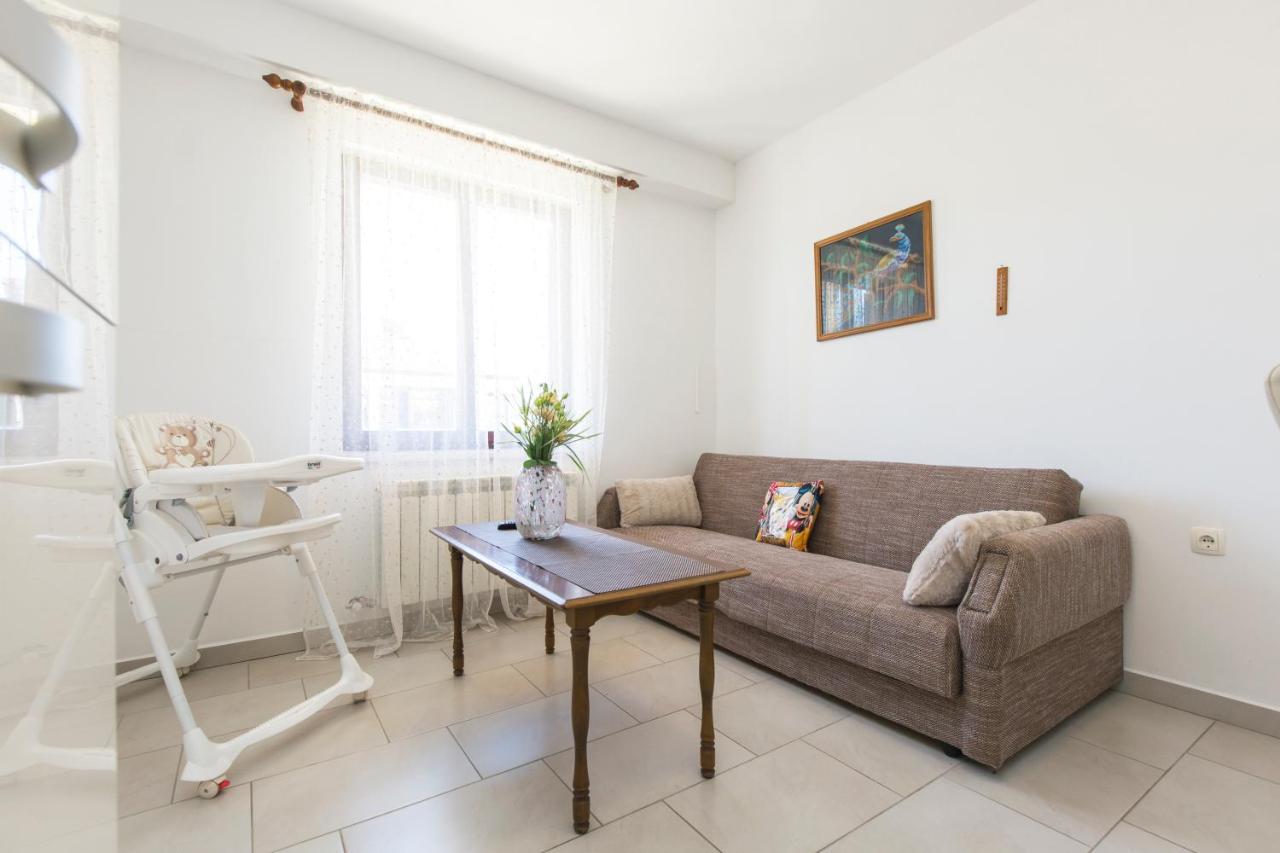 Apartmani Xenia & Desiderio Buzet Luaran gambar
