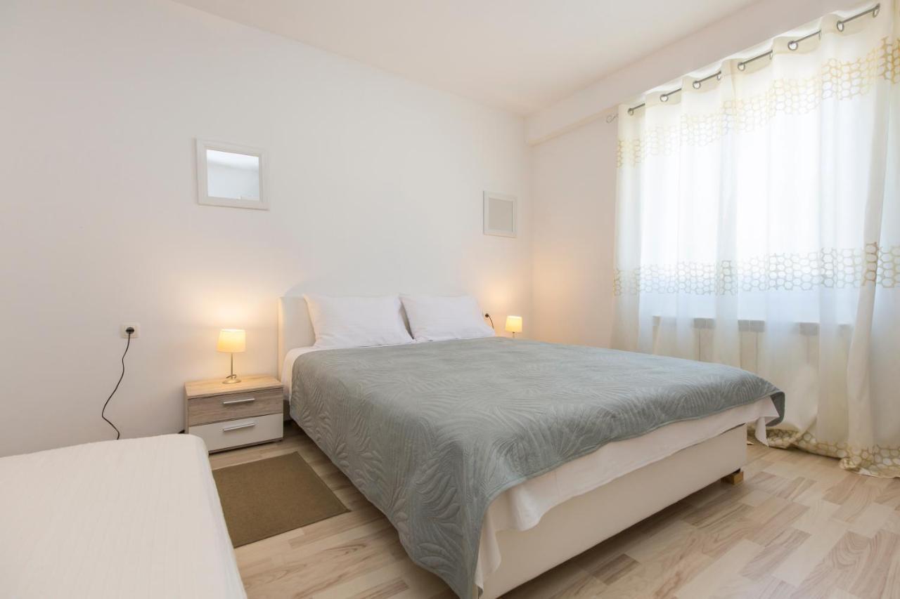 Apartmani Xenia & Desiderio Buzet Luaran gambar